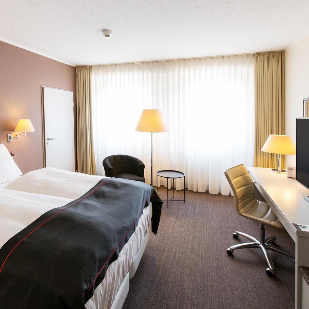 Hotel thumbnail 2