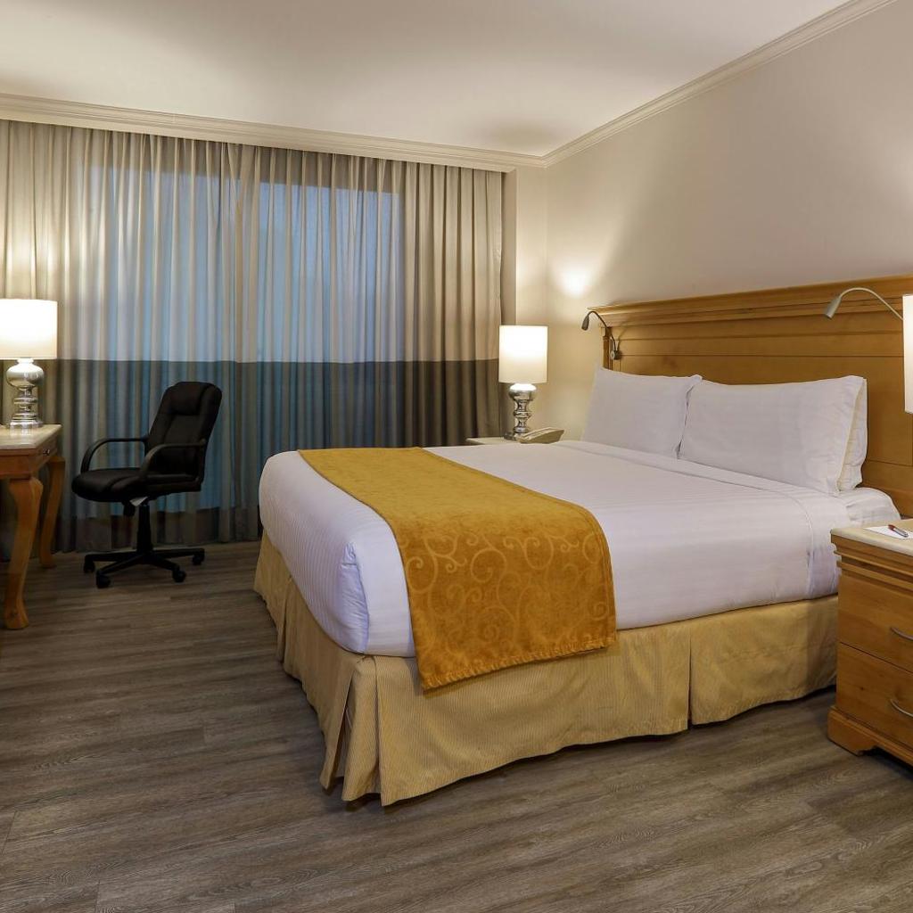 Hotel thumbnail 12