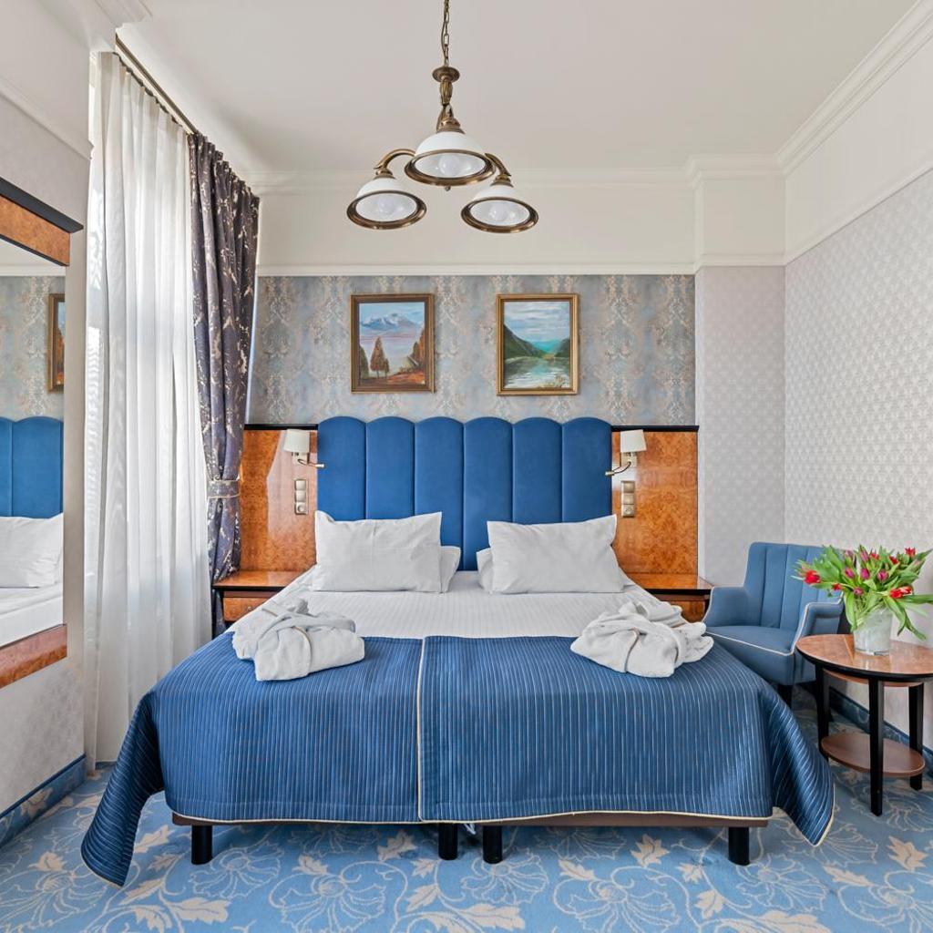 Hotel thumbnail 2