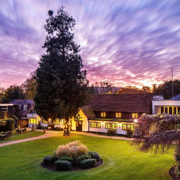 Sunday Box Hill Burford Bridge Hotel in Dorking, GB