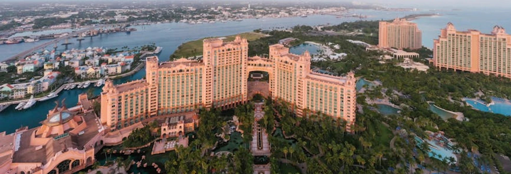 Nassau, Bahamas - Luxury hotels and travel deals